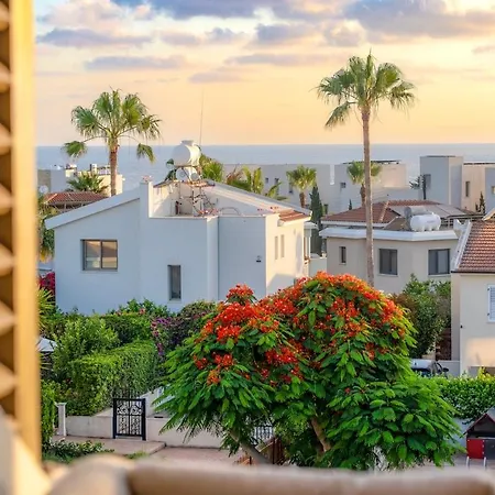 250m To - Private Hot Tub - 2 Terraces - Bbq Apartment