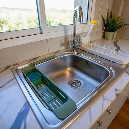 250m To - Private Hot Tub - 2 Terraces - Bbq Apartment Paphos